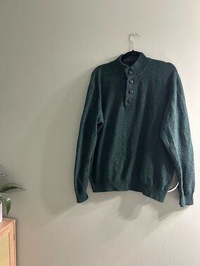 Bobby jones silk and wool blend to up high neck sweater speckled green